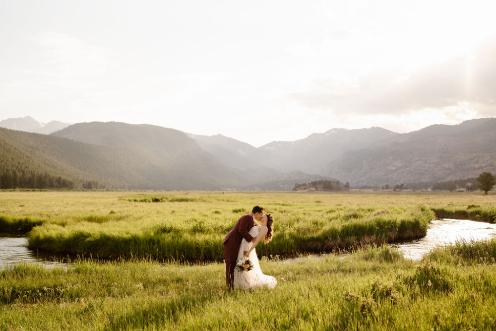 Vail Wedding Photographer documenting luxury mountain ceremony